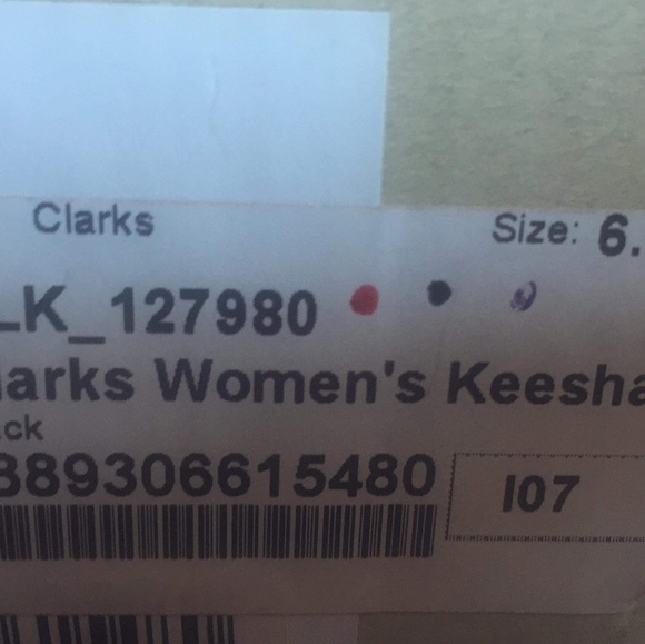 Size 6.5 Clarks Slip On - Picture 3 of 4